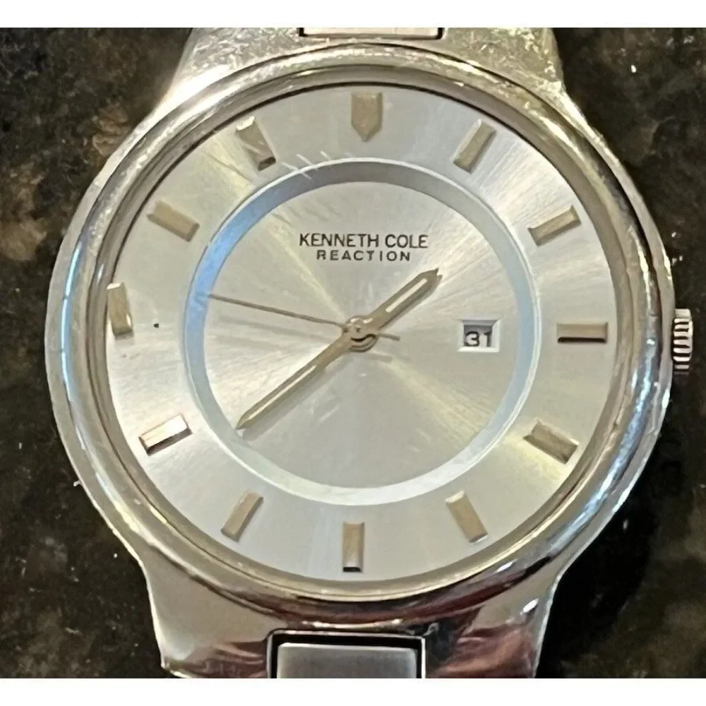 Kenneth Cole Mens Watch Silver Tone Steel Bracelet KC3342 New Battery 7.5